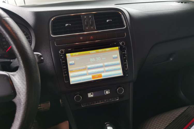 Used Volkswagen Polo 2012 1.6L Cross Polo Automatic Transmission
