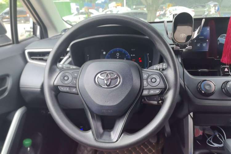 Used Toyota Corolla Cross 2023 2.0L Pioneer Edition
