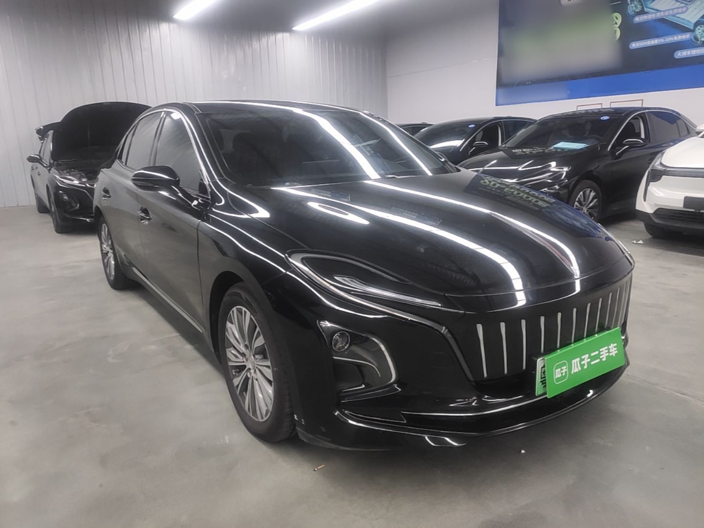 Hongqi E-QM5 2023 620km PLUS — снимка 12