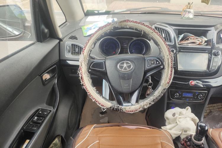 Used JAC Group Refine M2 2013 1.5L Manual Luxury 5-Seater