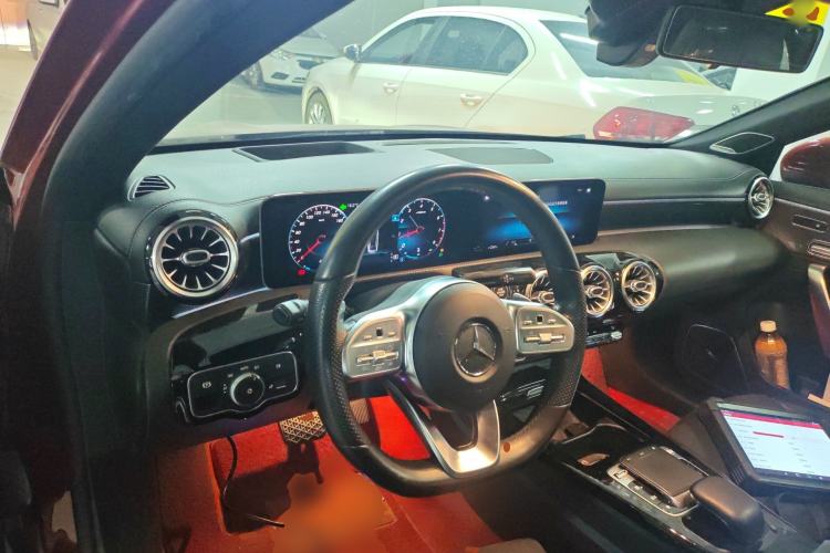 Used Mercedes-Benz A-Class 2019 A 200 L Sport Sedan Center Console