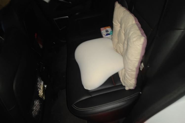 Used Geely Auto Emgrand X7 Sport 2018 1.8TD Automatic Two-Wheel Drive Smart 4G Connected Version
