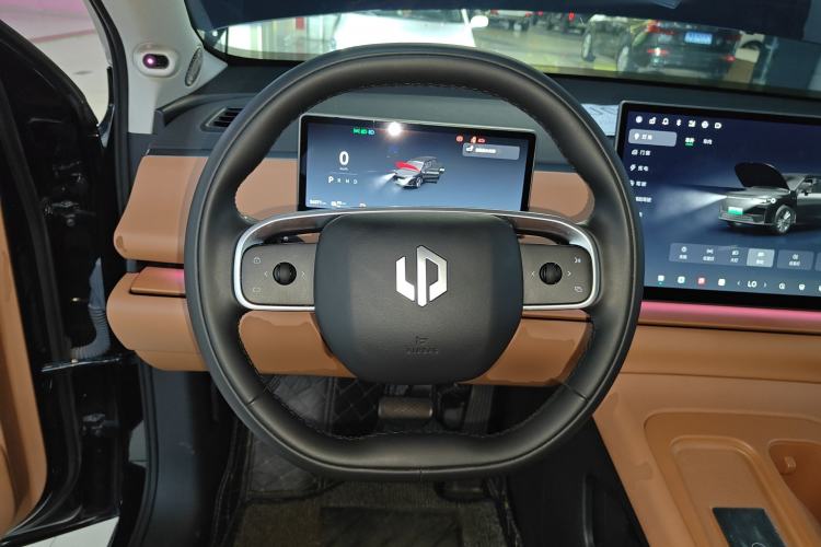 Used Leapmotor C16 2024 Pure Electric 520 Deluxe Edition Steering Wheel