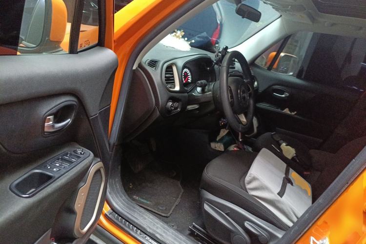 Used Jeep Renegade 2016 1.4T Automatic Jingneng Edition Driver Seat