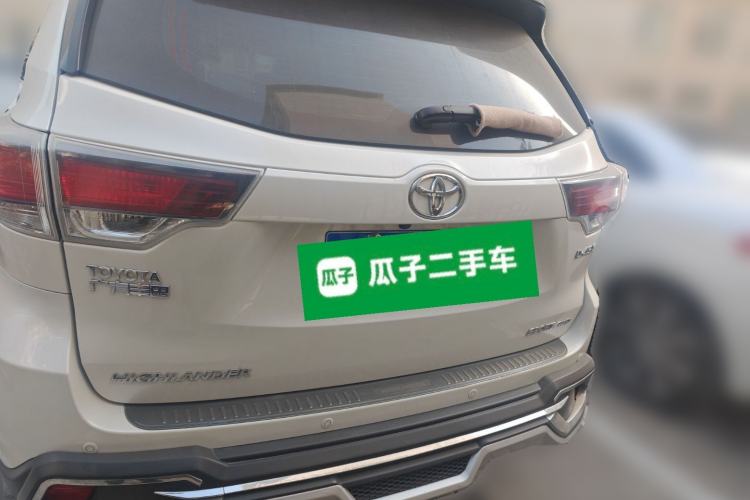 Used Toyota Highlander 2017 2.0T Four-Wheel Drive Luxury Edition 7 Seats