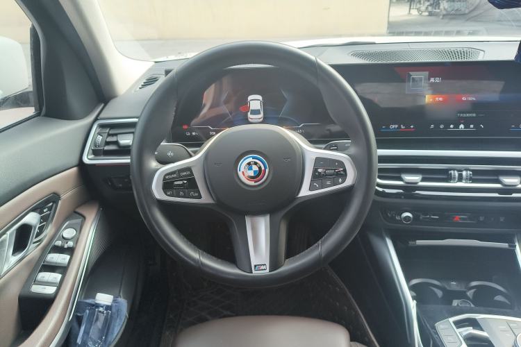 Used BMW i3 2024 eDrive 35 L
