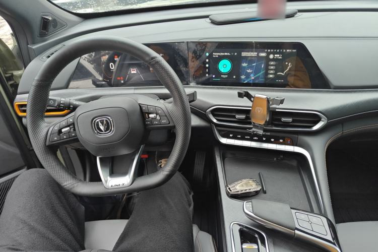 Used Changan UNI-T 2022 1.5T Prestige Version
