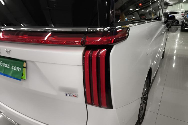 Used Wey Gaoshan 2025 Four-Wheel Drive Alpine 9
