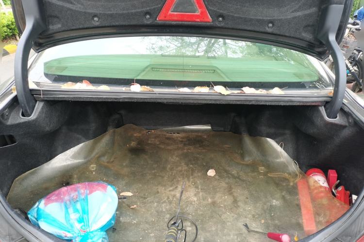 Used Toyota Crown 2010 3.0L Royal Saloon Trunk