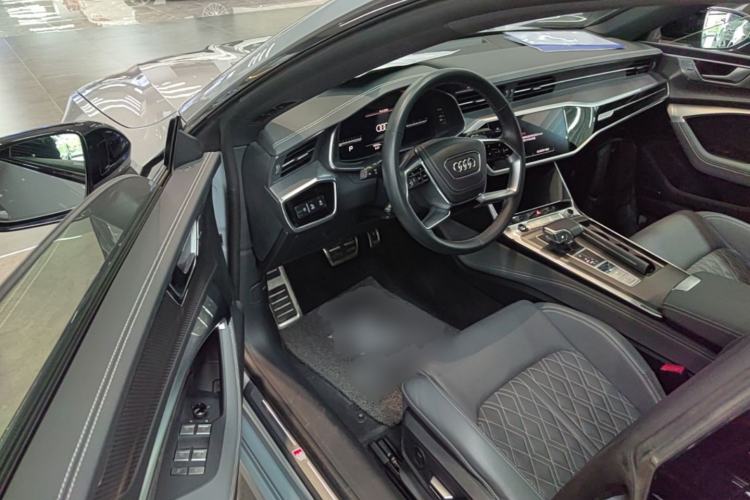 Used Audi A7L 2024 55 TFSI quattro Flagship Model
