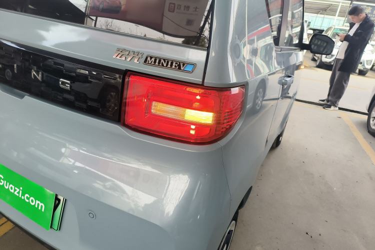 Used Wuling Hongguang MINIEV 2022 Zizai Version Lithium Iron Phosphate Right Rear Taillight