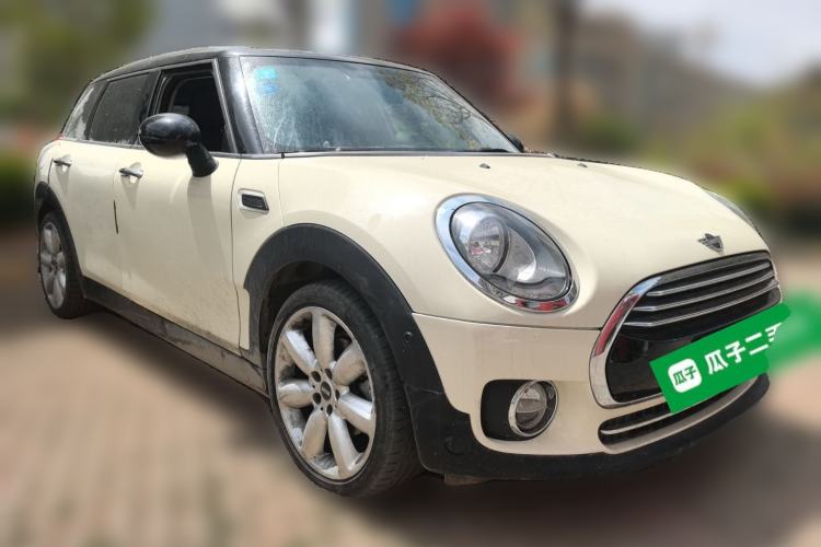 Used MINI Clubman 2018 1.5T COOPER Artist Front Right 45 Deg