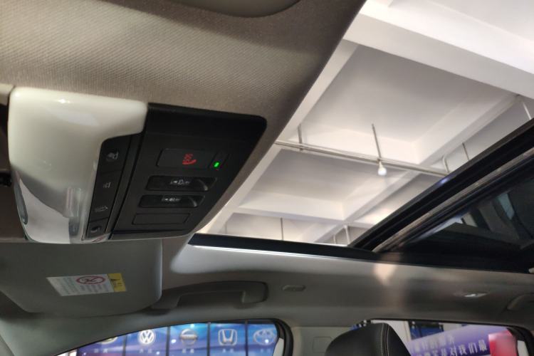 Used Nissan X-Trail 2023 e-POWER Ultra-Hybrid Dual-Motor All-Wheel-Drive Luxury Edition Headliner