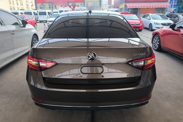 Used Skoda Superb 2016 TSI330 DSG Innovation Edition
