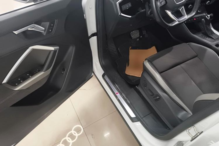 Used Audi Q3 2022 35 TFSI Fashion Dynamic Model Driver Seat