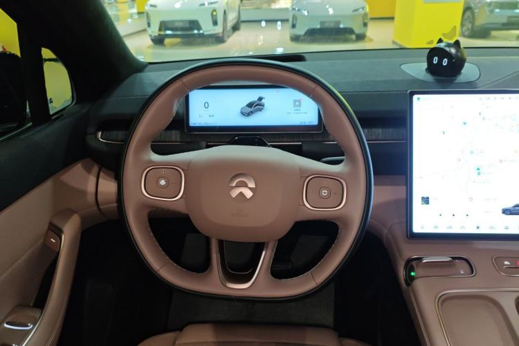 Used Nio EC6 2023 75 kWh Steering Wheel