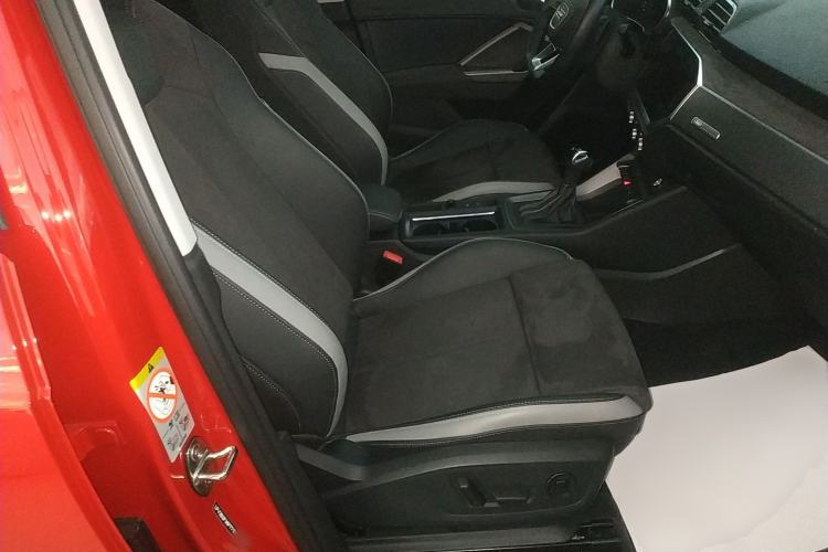 Used Audi Q3 2023 35 TFSI Fashion Dynamic Model (1.5T)
