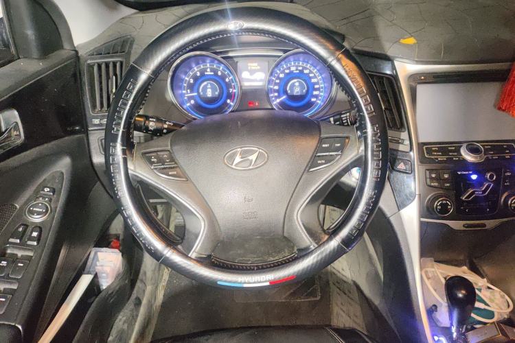 Used Hyundai Sonata 2014 2.0L Automatic Luxury Edition
