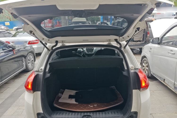 Used Peugeot 2008 2014 1.6L Automatic Trend Edition Trunk