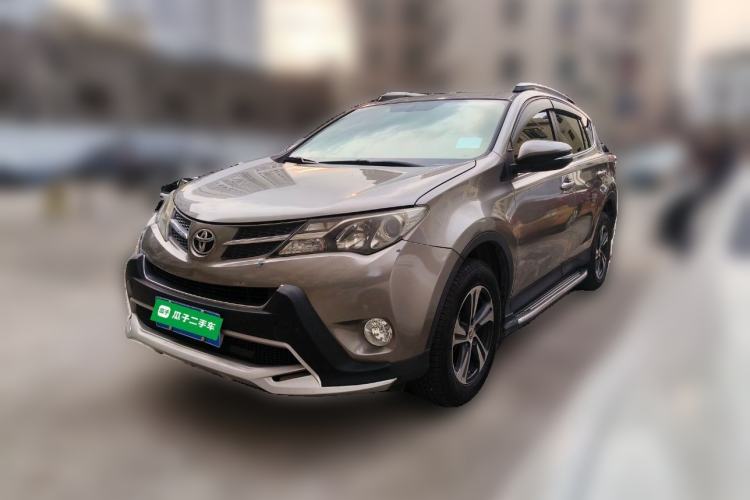 Used Toyota RAV4 2015 2.0L CVT Two-Wheel Drive Fashion Edition