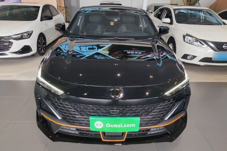 Used CHANGAN UNI-V 2022 1.5T Sport Edition Front