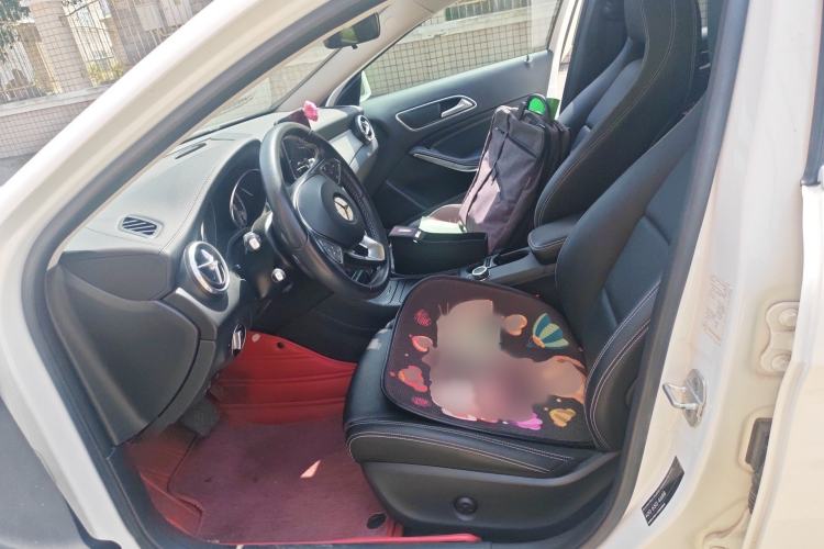 Used Mercedes-Benz GLA 2016 GLA 200 Fashion Model Left Front Seat