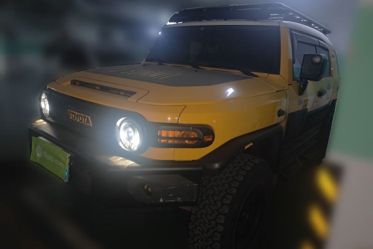 Used Toyota FJ Cruiser 2019 4.0L GX-R Dual Fuel System Twin Fuel Tanks Air Pump – Middle East