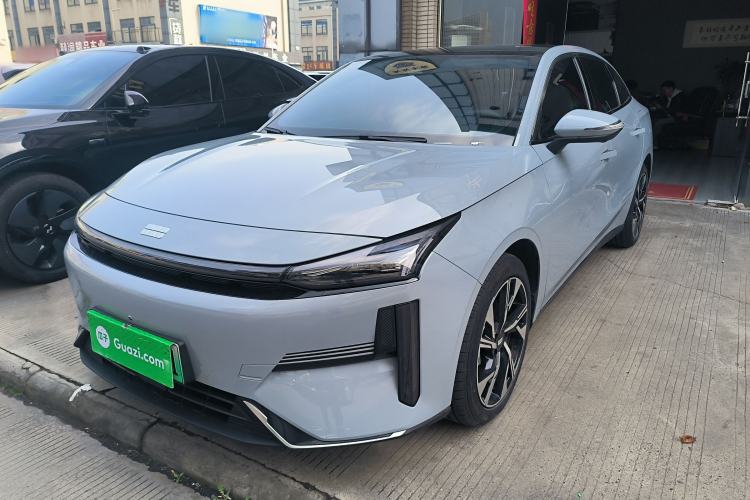 Used Geely Galaxy L6 2023 125km Starship