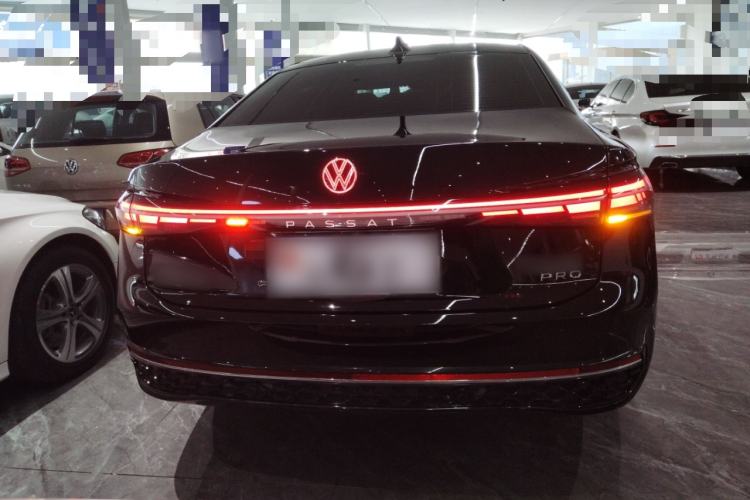 Used Volkswagen Passat 2025 Pro 380TSI Starry Dragon Edition