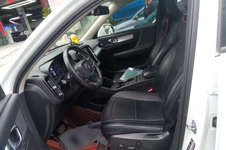 Used Volvo XC40 2021 T3 Smart & Stylish Edition Left Front Seat