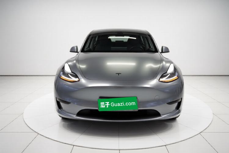 Used Tesla Model Y 2023 Rear-Wheel-Drive Version
