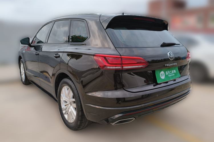 Used Volkswagen Touareg 2021 2.0 TSI Flagship Special Edition Rear Left 45 Deg