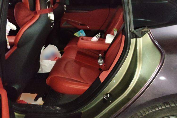 Used Xiaomi Auto SU7 2024 Rear-Drive Ultra-Long Range Advanced Pro-Level Intelligent Driving Version Left Rear Seat