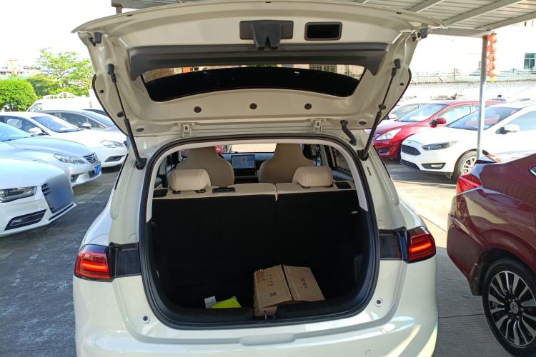 Used Wuling Bingo PLUS 2024 330 km Range Five-Seater Version