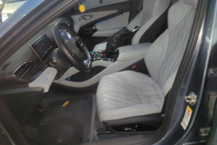 Used BYD Seal 2022 550 km Standard Range Rear-Wheel Drive Prestige Version
