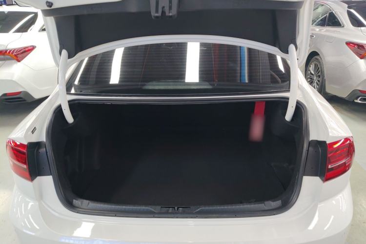 Used Volkswagen Lamando 2019 280TSI DSG Comfort Edition China VI standard
