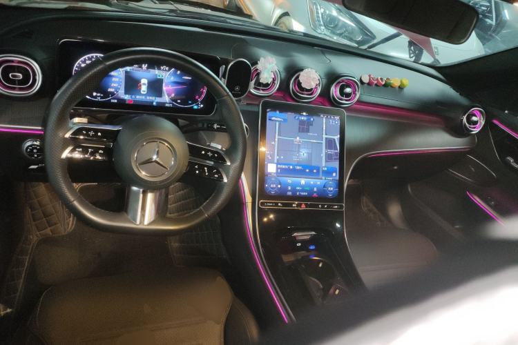 Used Mercedes-Benz C-Class 2023 Restyled C 260 L Sport Edition Center Console