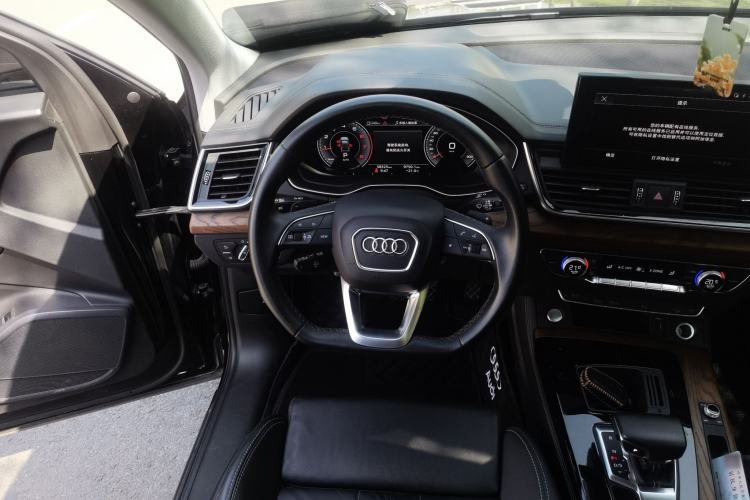 Used Audi Q5L 2022 40T Fashionable and Dynamic Model