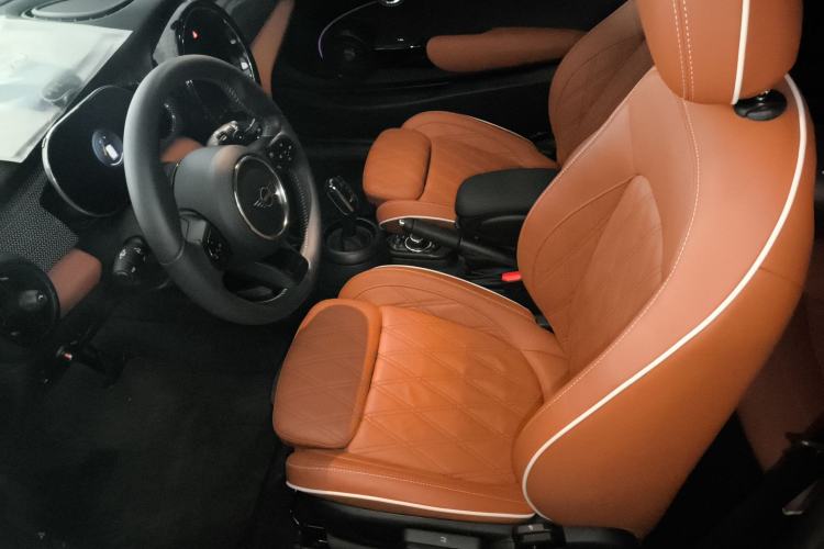 Used MINI 2022 2.0T COOPER S Artist Left Front Seat