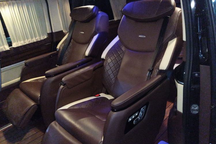 Used Mercedes-Benz V-Class 
