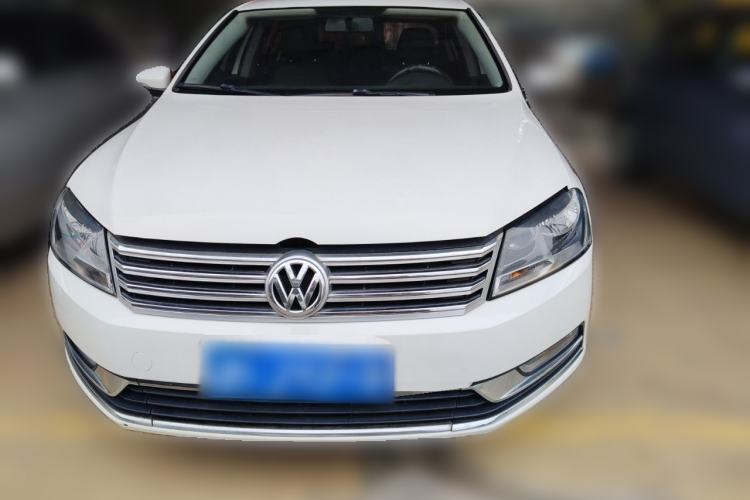 Used Volkswagen Magotan 2012 1.8TSI Comfort Model Front