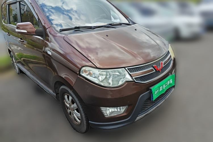 Used Wuling Hongguang 2014 1.2L S Comfort Model China IV Front Right 45 Deg