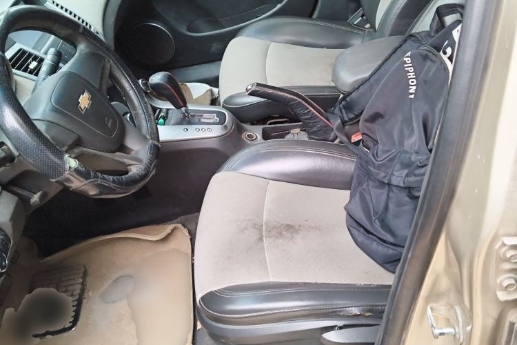 Used Chevrolet Cruze 2013 1.8L SE AT Left Front Seat