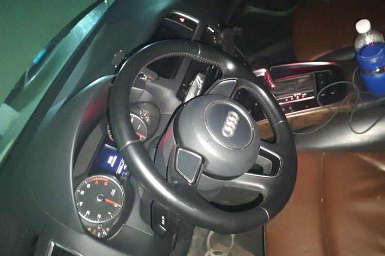 Used Audi Q5 2017 Plus 40 TFSI Ambition Model
