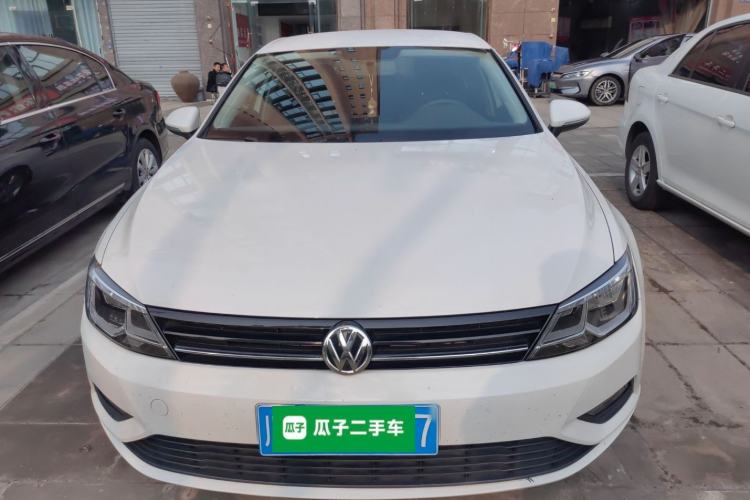 Used Volkswagen Lamando 2017 230TSI Manual Trend Edition
