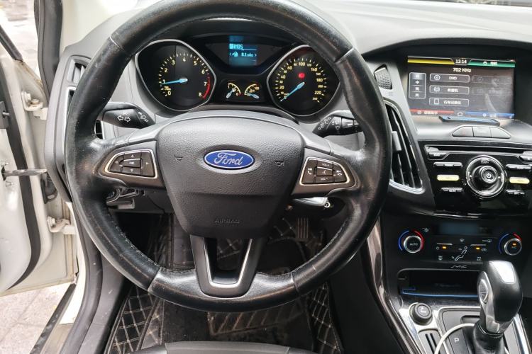 Used Ford Focus 2015 Hatchback 1.6L Automatic Fashion Edition