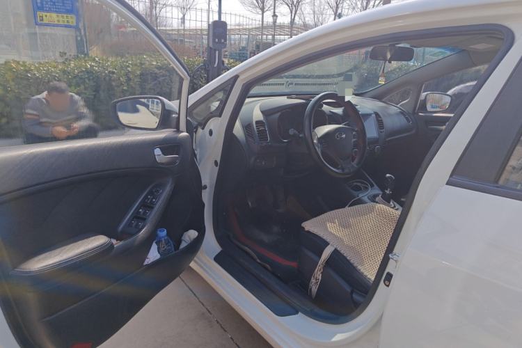 Used Kia K3 2015 1.6L Manual GL
