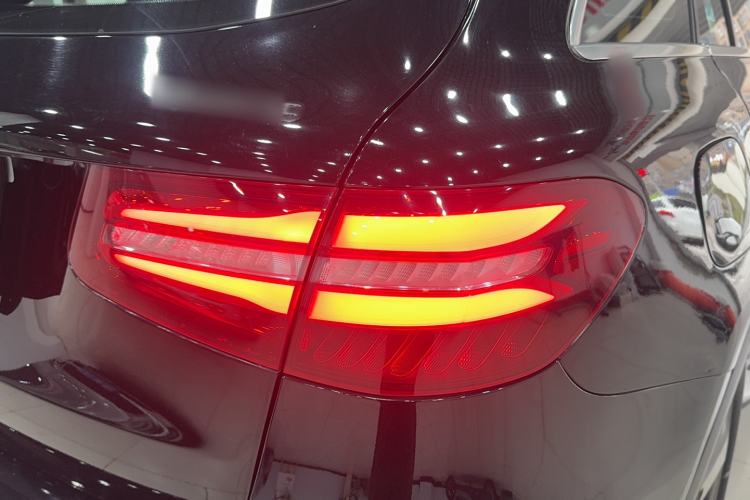 Used Mercedes-Benz GLC 2017 GLC 260 4MATIC Luxury Model
