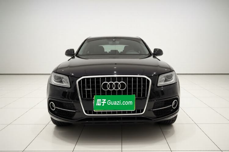 Used Audi Q5 2017 Plus 40 TFSI Ambition Model