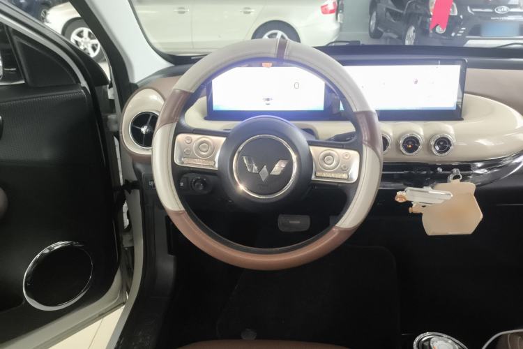 Used Wuling Bingo 2023 333 km Lingxi Connected+ Version

